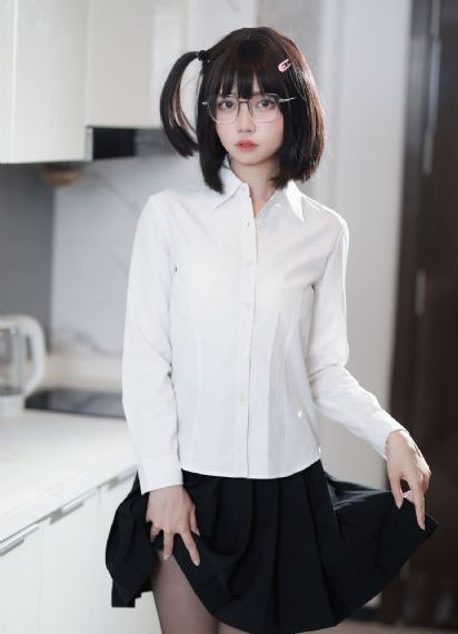 夫洗澡的30分钟公侵犯_HD超清免费观看